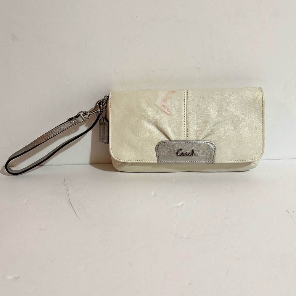 Coach White Wristlet Clutch bag